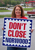 APWU Presses Fight to Keep Retail Units Open's image