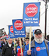 APWU Members, Supporters Ramp Up Stop Staples Campaign's image