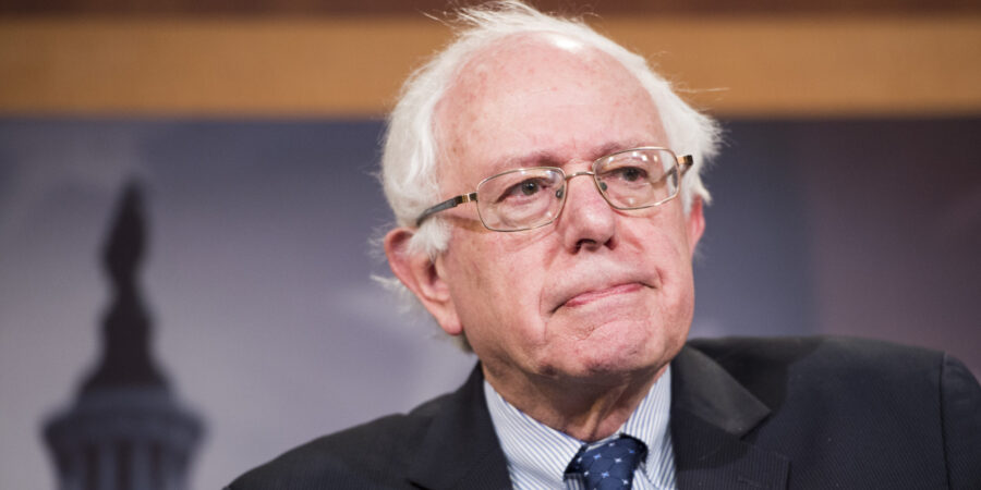 Sanders’ Antidote to Wall Street Corruption Includes Postal Banking's image