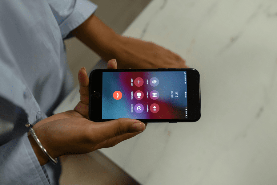 Postal Facilities Must Have the Capability to Dial 911 in an Emergency's image